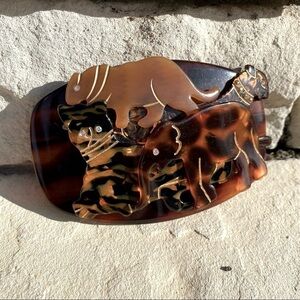 VINTAGE brown and black animal design belt buckle